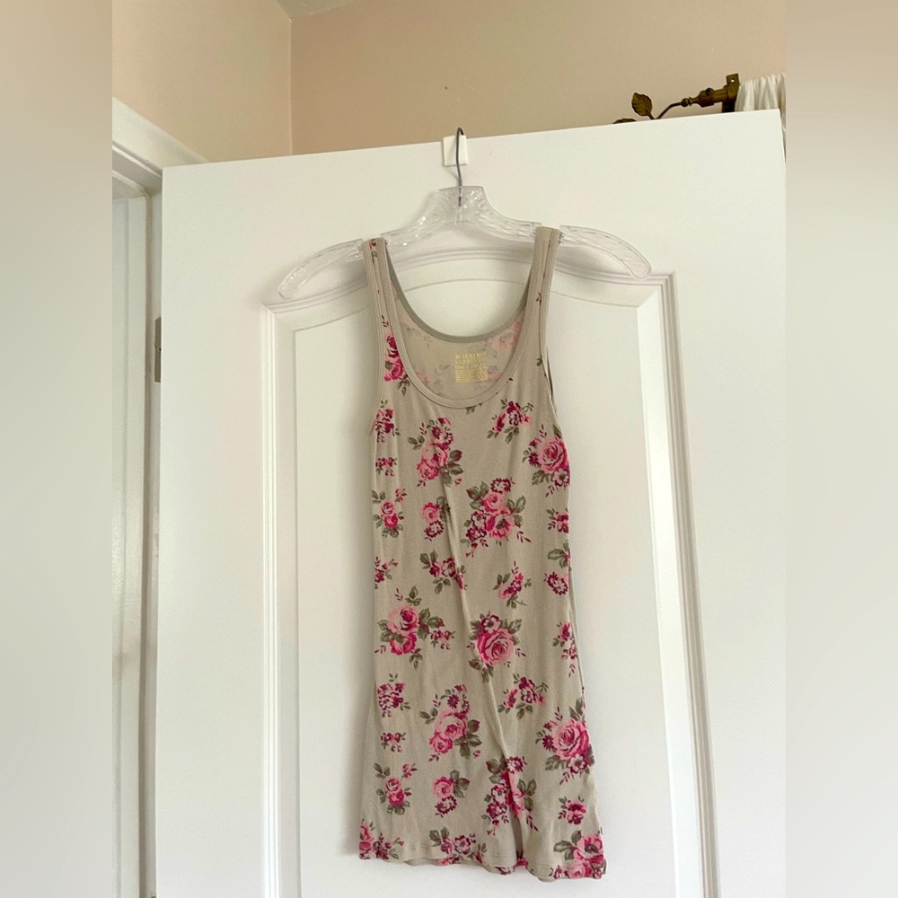 Vintage tank shabby chic look